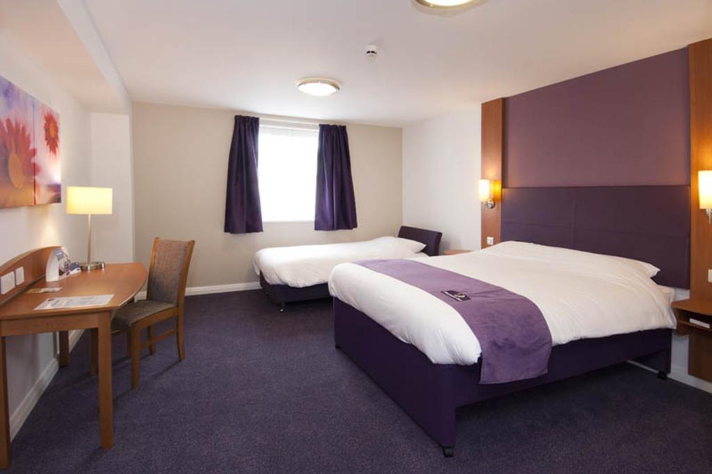 Premier Inn Glasgow Airport 페이즐리 객실 사진