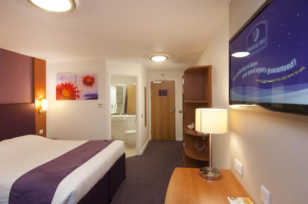 Premier Inn Glasgow Airport 페이즐리 외부 사진