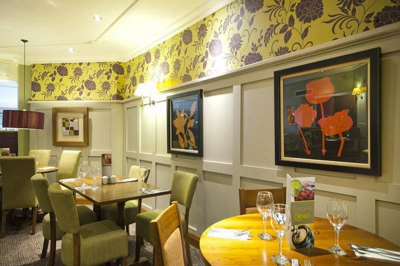 Premier Inn Glasgow Airport 페이즐리 외부 사진
